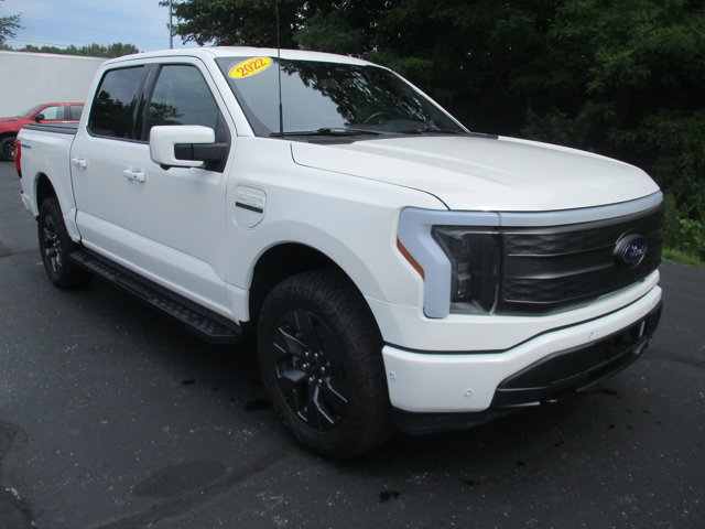 Certified 2022 Ford F150 Lightning Lariat AWD/4WD image 3
