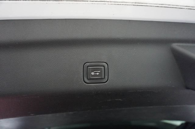 Used 2021 Chevrolet Tahoe LT AWD/4WD image 18