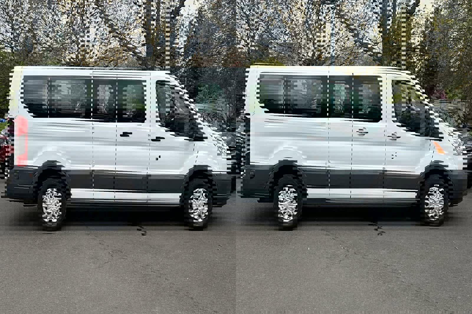 Used 2017 Ford Transit 350 XLT RWD image 8