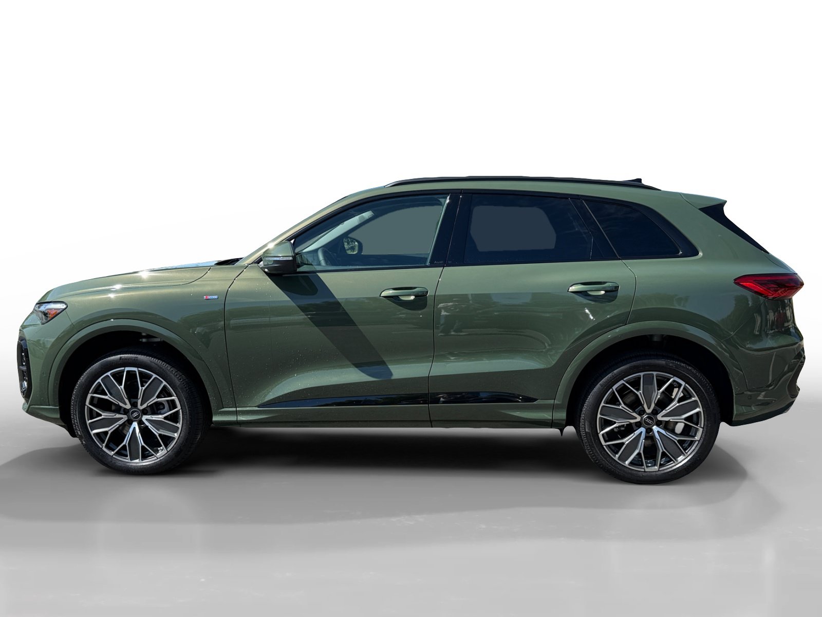 New 2026 Audi Q5 Premium Plus AWD/4WD image 2