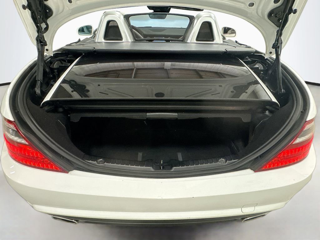 Used 2015 Mercedes-Benz SLK 350 image 27