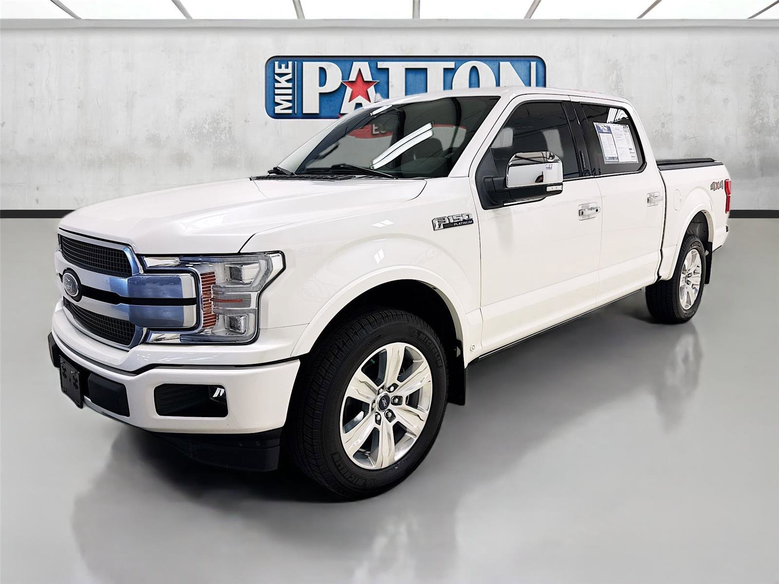 Used 2018 Ford F150 Platinum w/ Equipment Group 701A Luxury AWD/4WD image 3
