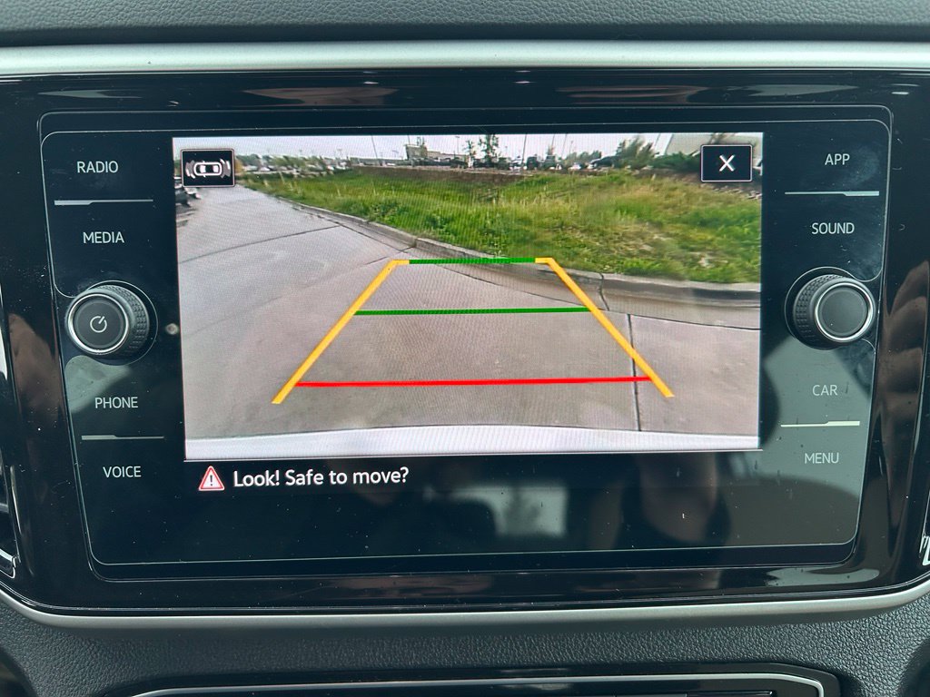 Used 2022 Volkswagen Atlas Cross Sport SE AWD/4WD image 17