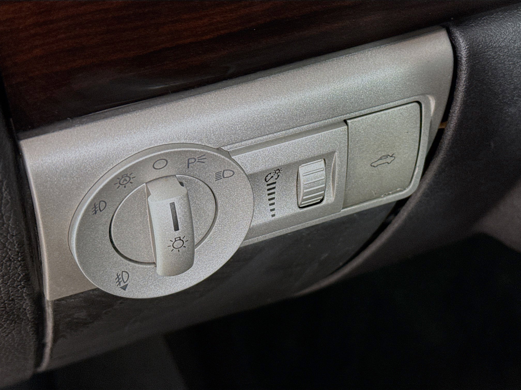 Used 2009 Lincoln MKZ FWD image 9