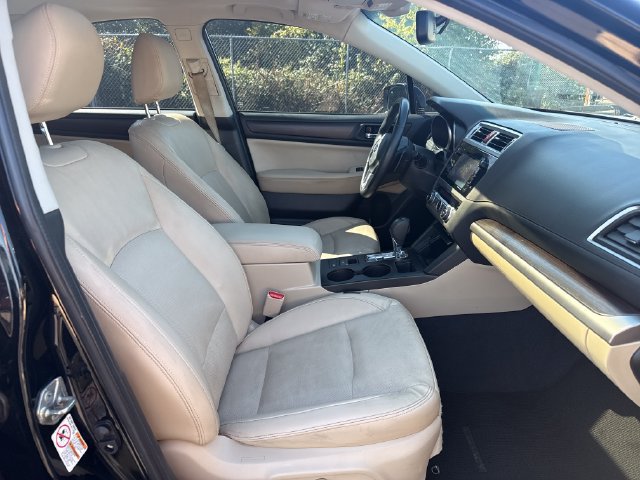 Used 2015 Subaru Legacy 3.6R Limited AWD/4WD image 9