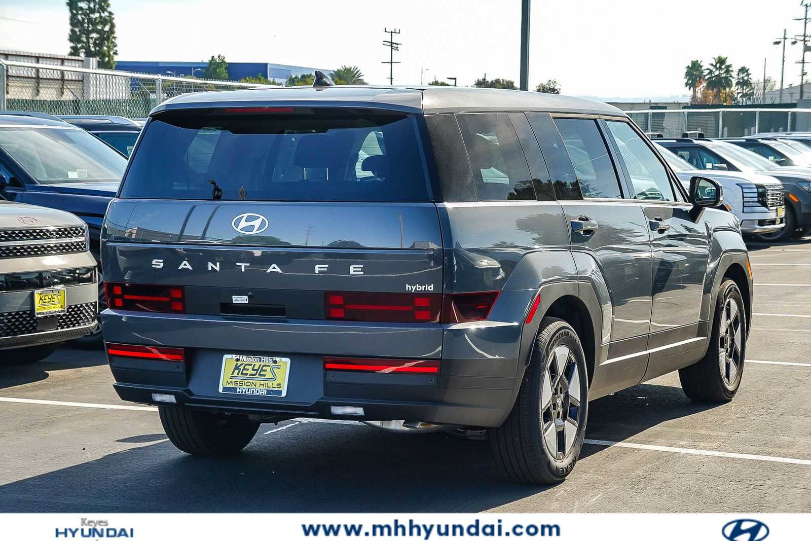 New 2026 Hyundai Santa Fe SE FWD image 4
