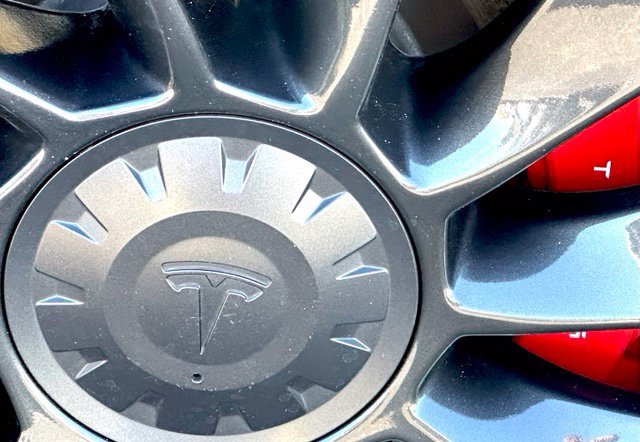 Used 2023 Tesla Model Y Performance AWD/4WD image 6