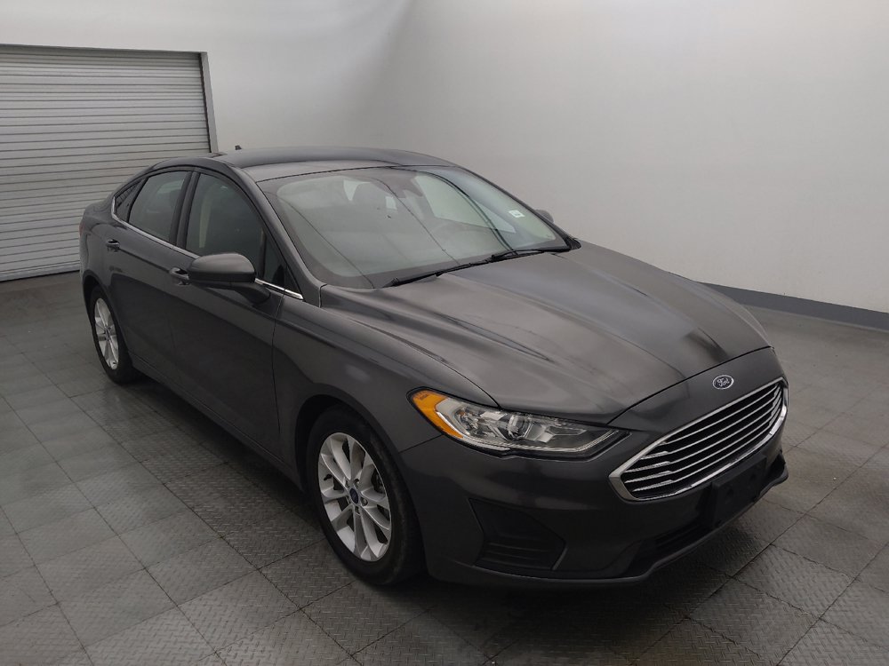 Used 2020 Ford Fusion SE FWD image 13