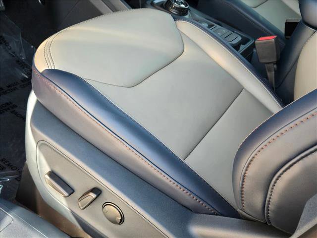 New 2026 Ford Maverick Lariat image 4