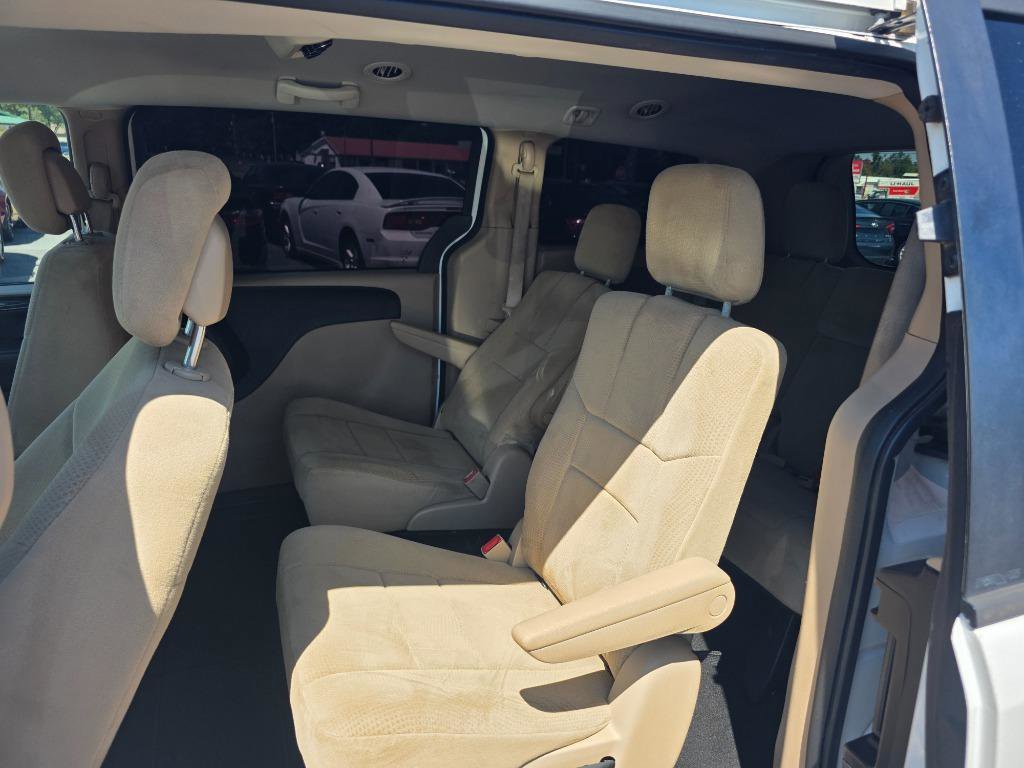 Used 2013 Dodge Grand Caravan SE image 8