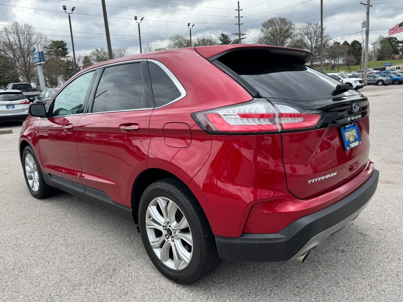 Used 2023 Ford Edge Titanium image 5