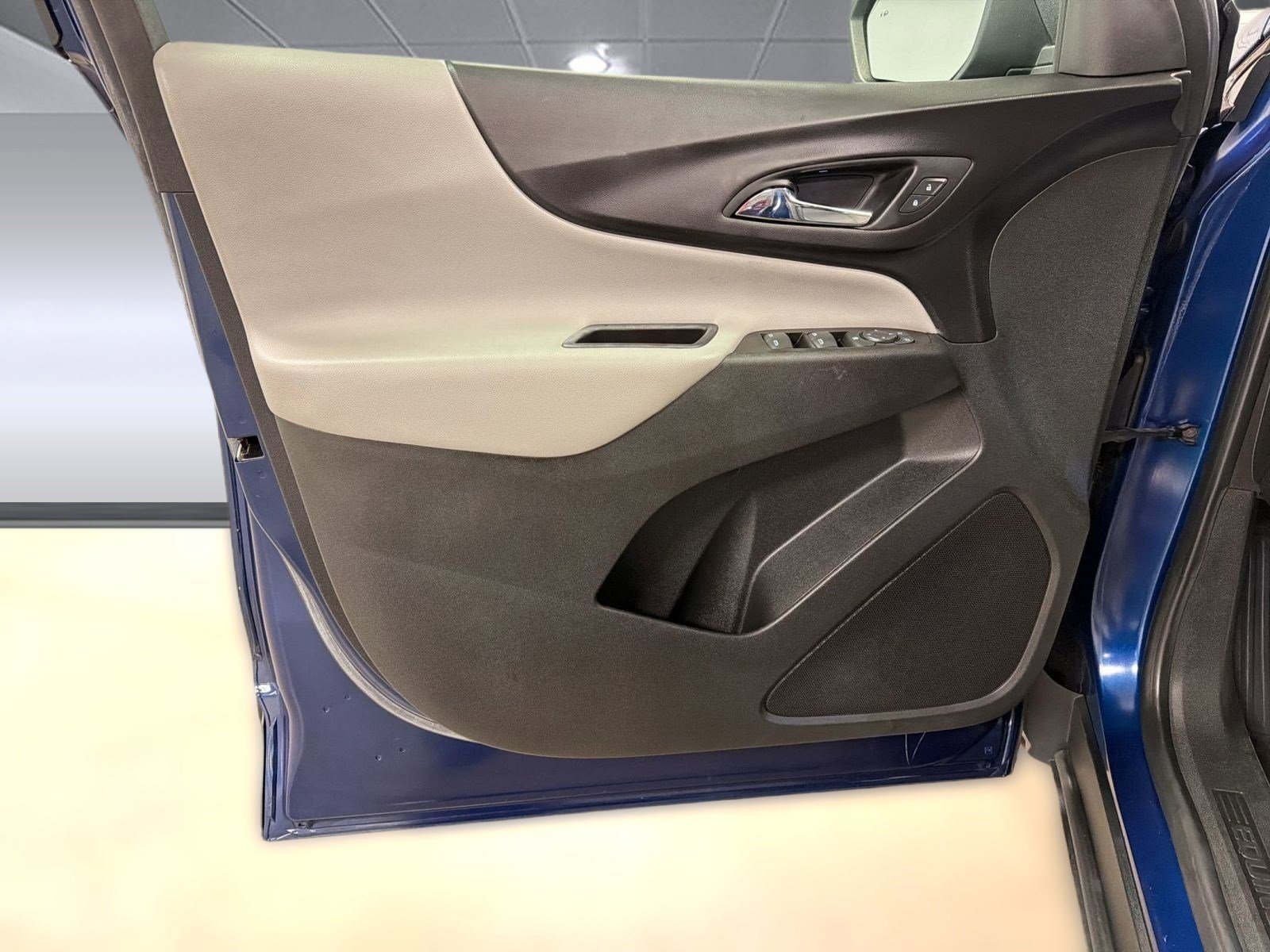 Used 2022 Chevrolet Equinox LS FWD image 21