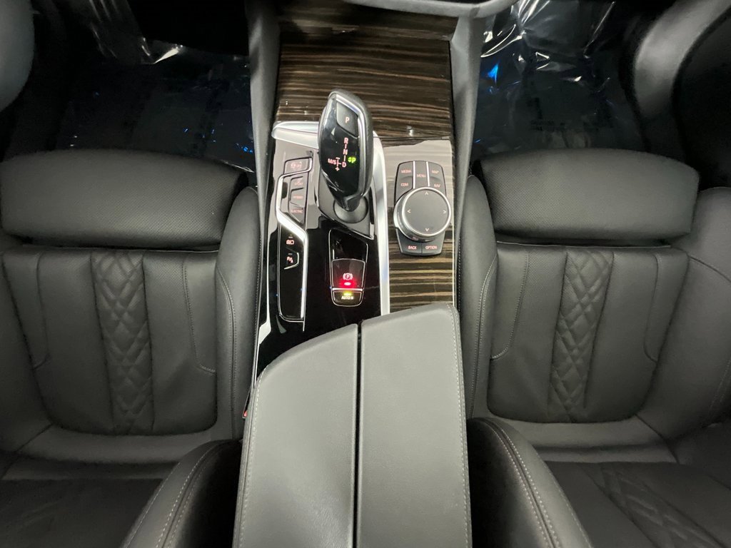 Used 2023 BMW 530e image 14