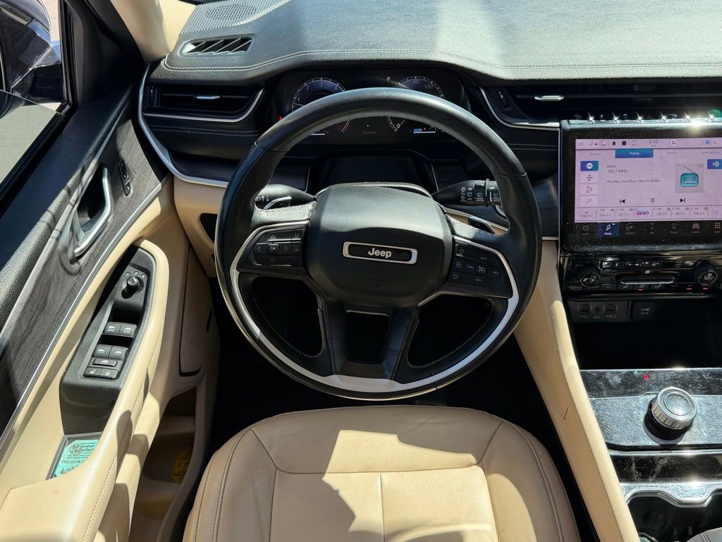 Used 2021 Jeep Grand Cherokee L Limited RWD image 11