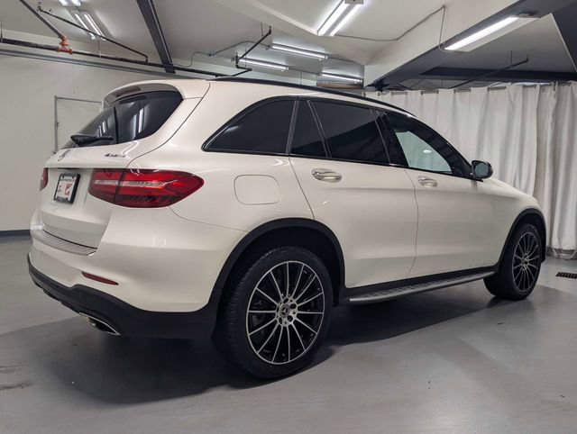 Used 2019 Mercedes-Benz GLC 300 4MATIC w/ Exterior Lighting Package image 3