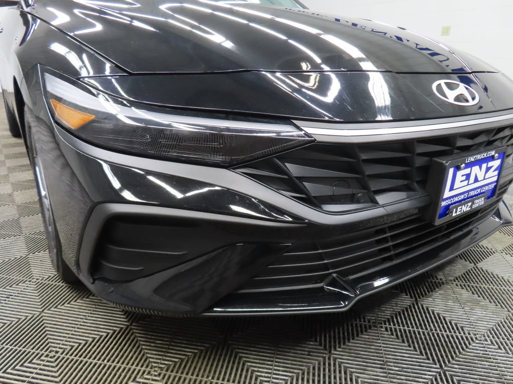 Used 2024 Hyundai Elantra SEL FWD image 43