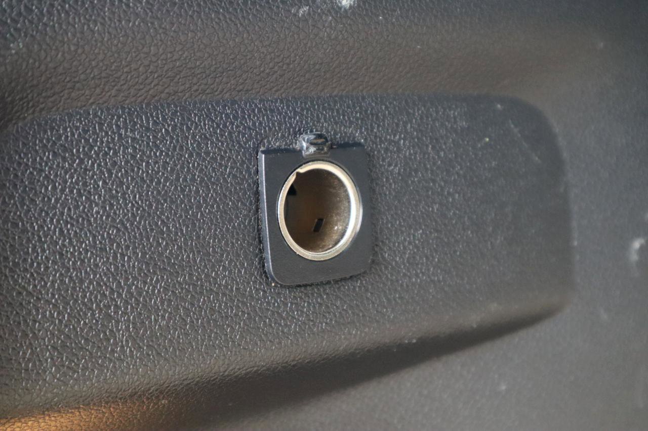 Used 2017 Ford Explorer XLT image 51