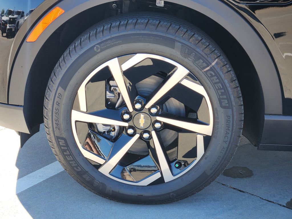 New 2026 Chevrolet Equinox EV LT image 8