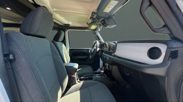 Used 2024 Jeep Wrangler Sport image 11