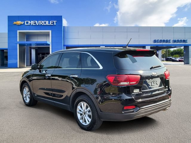 Used 2020 Kia Sorento LX AWD/4WD image 3