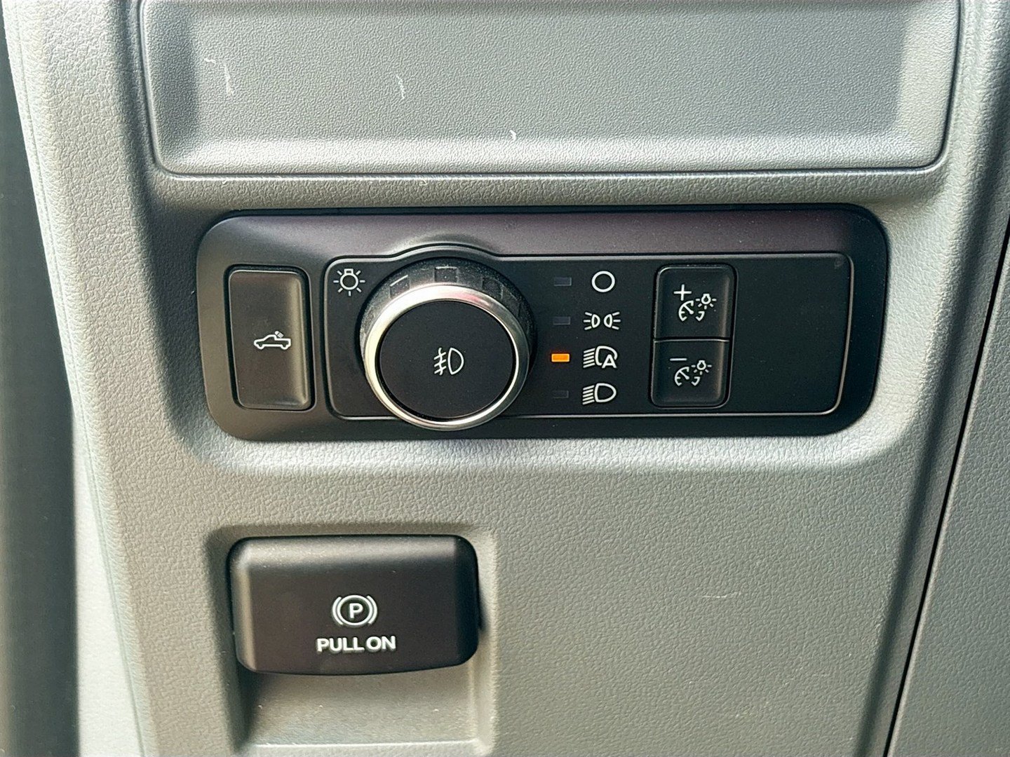 Used 2022 Ford F150 XLT AWD/4WD image 10
