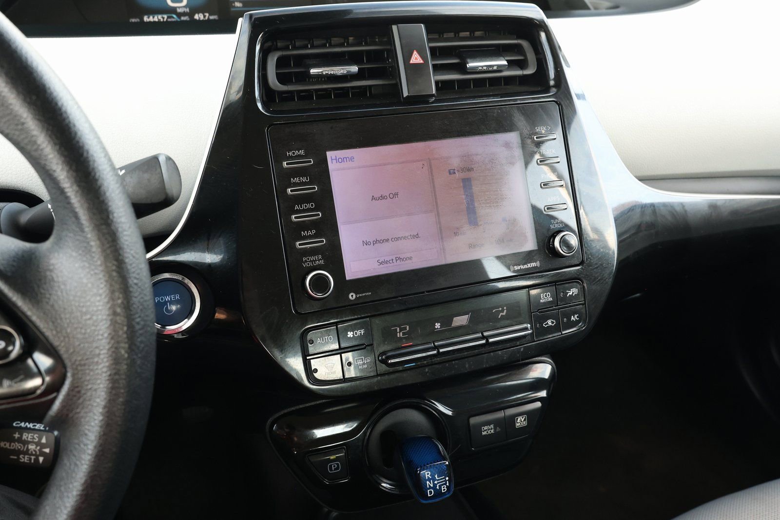 Used 2022 Toyota Prius L Eco image 18