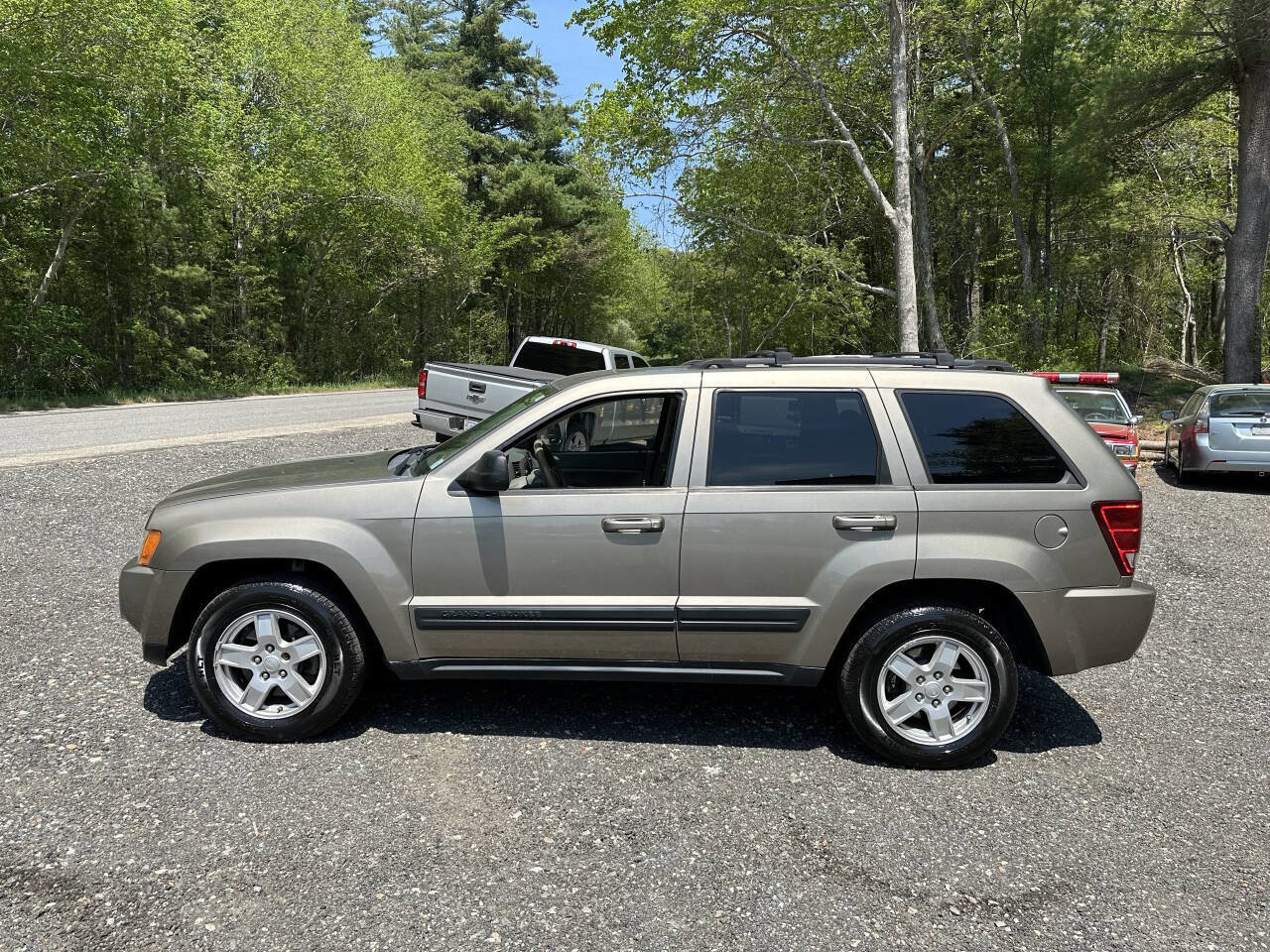 Used 2006 Jeep Grand Cherokee Laredo AWD/4WD image 5