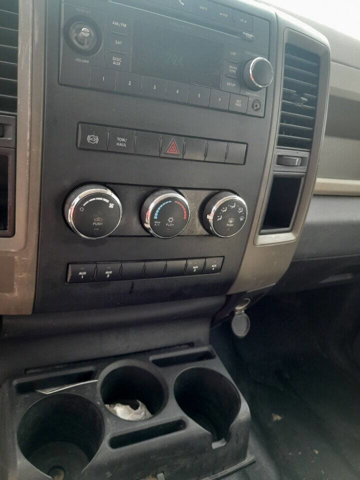 Used 2011 RAM 3500 ST w/ ST Decor Group image 5