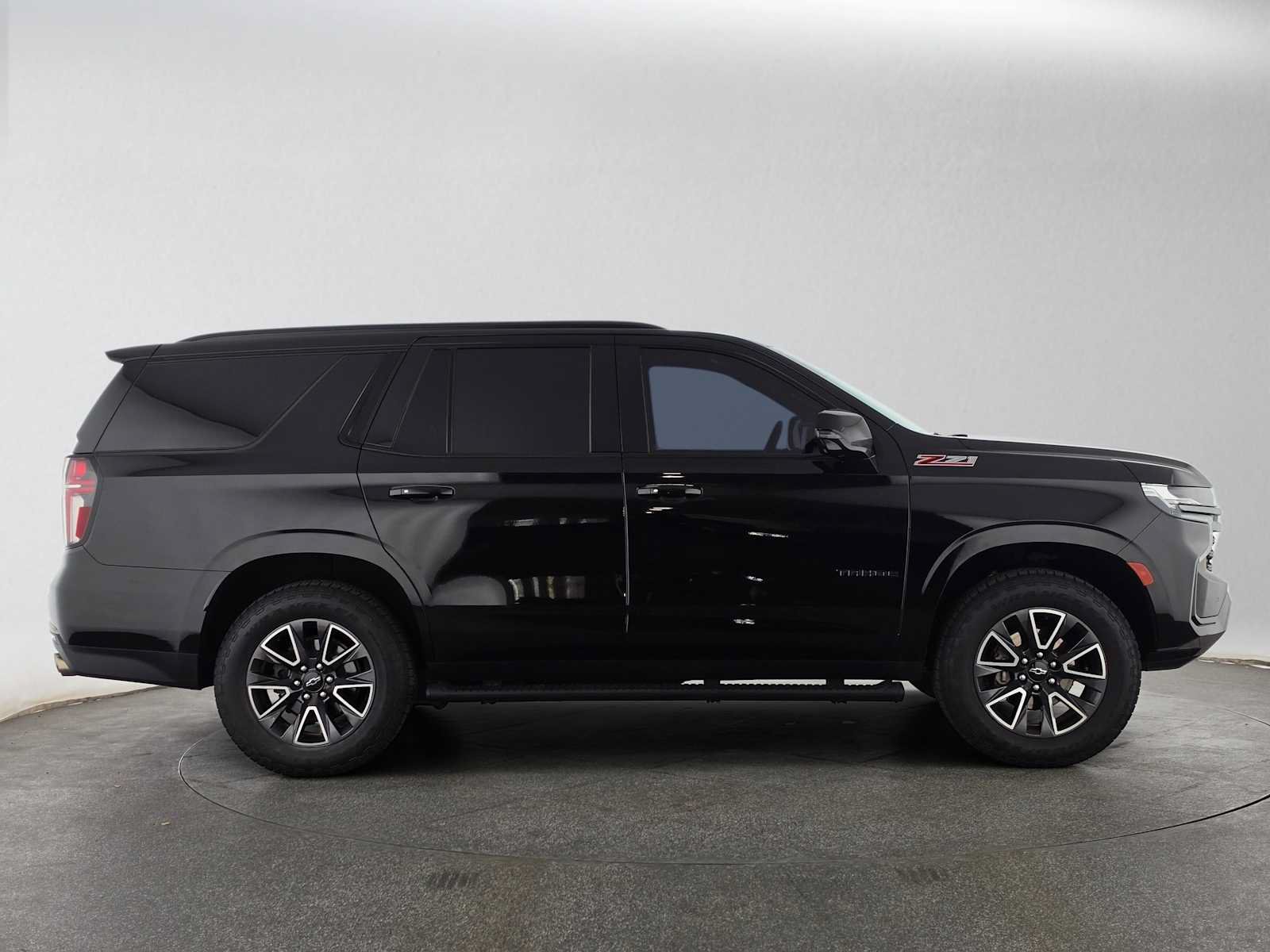Used 2022 Chevrolet Tahoe Z71 w/ Z71 Off-Road Package AWD/4WD image 2