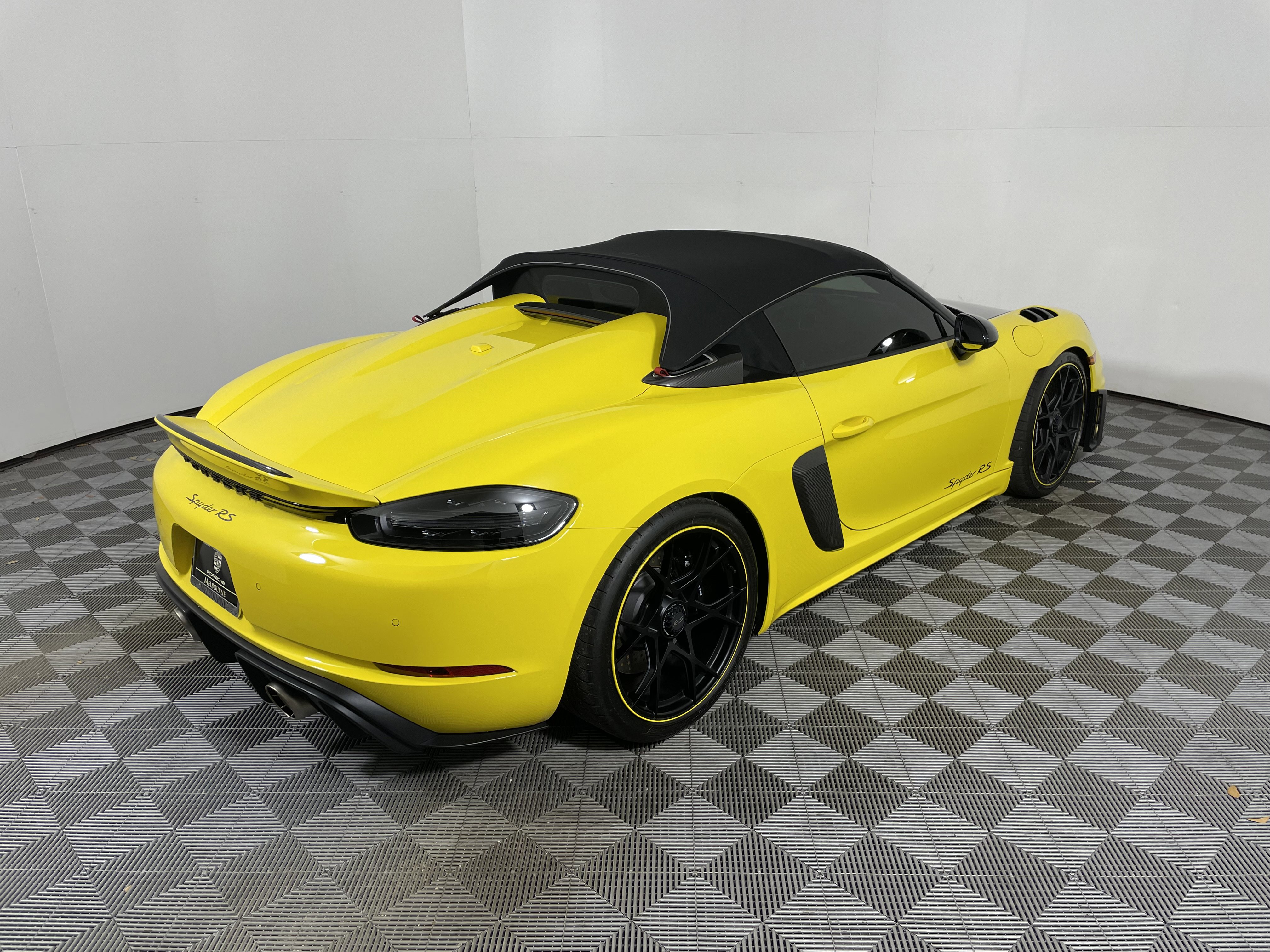 Certified 2025 Porsche 718 Boxster Spyder RS RWD image 7