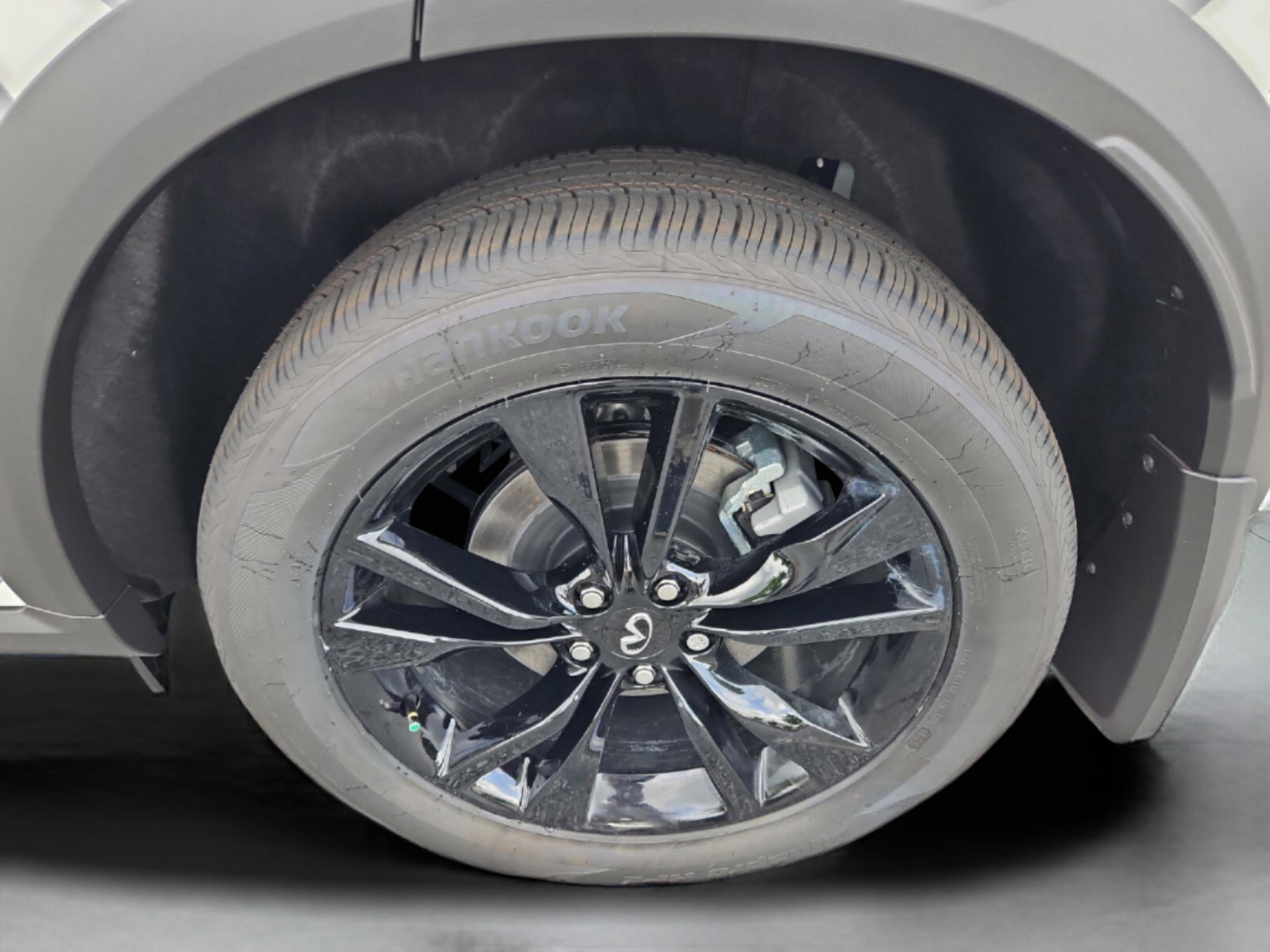 Used 2025 INFINITI QX60 Luxe w/ Black Edition image 24