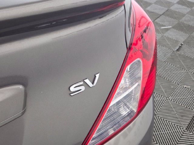 Used 2017 Nissan Versa SV FWD image 13