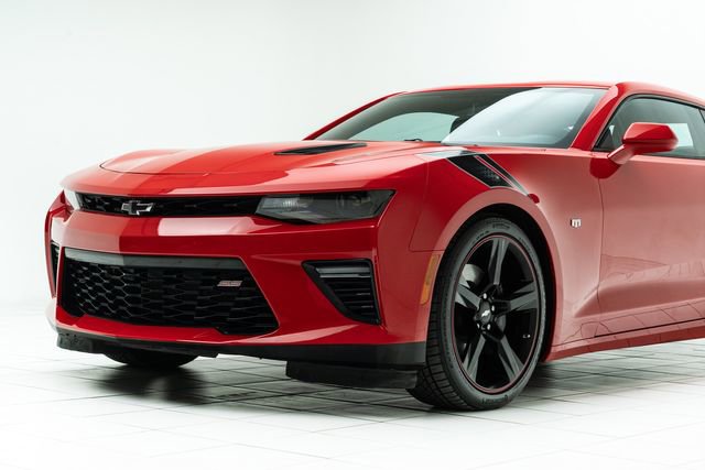 Used 2018 Chevrolet Camaro SS image 10