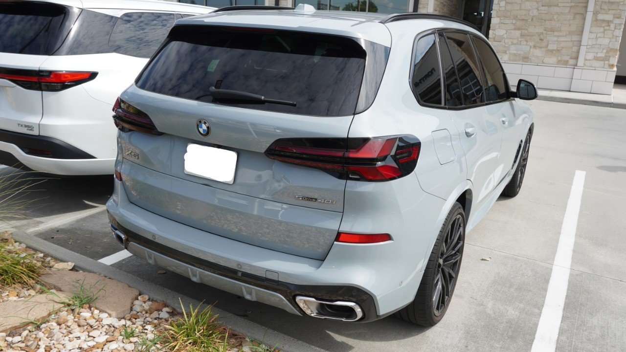 Used 2025 BMW X5 sDrive40i w/ M Sport Package RWD image 6