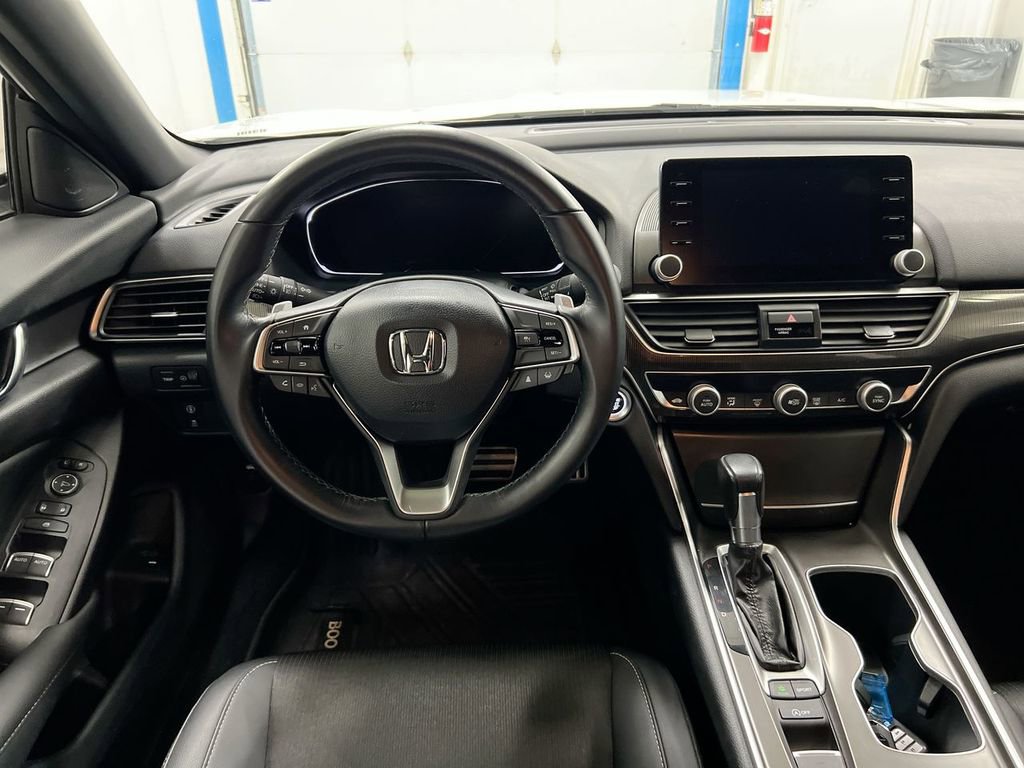 Used 2022 Honda Accord Sport image 11