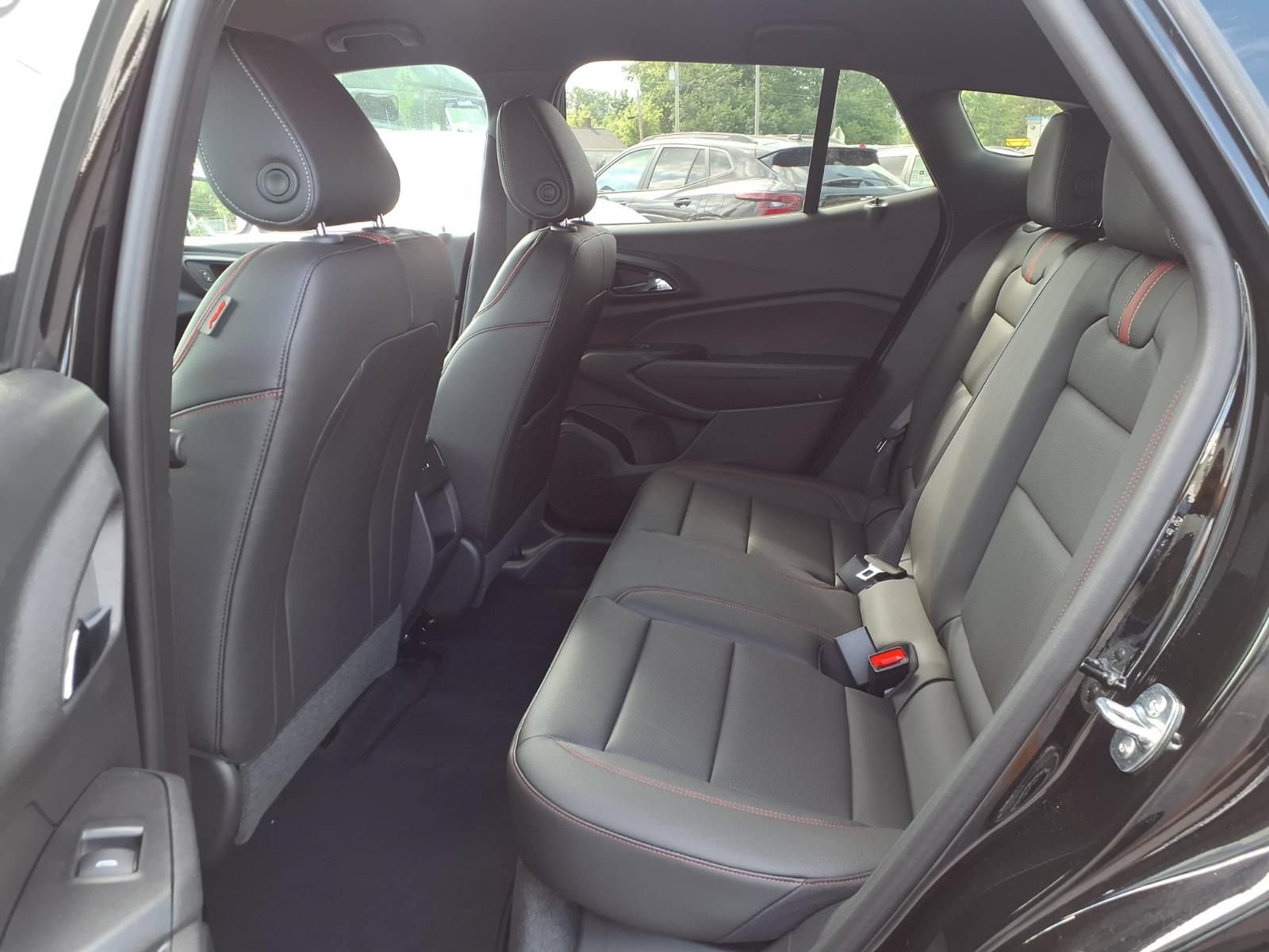 New 2026 Chevrolet Trax RS w/ Driver Confidence Package FWD image 21