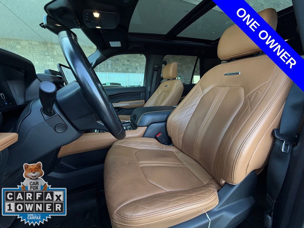 Used 2022 Ford Expedition Platinum image 4