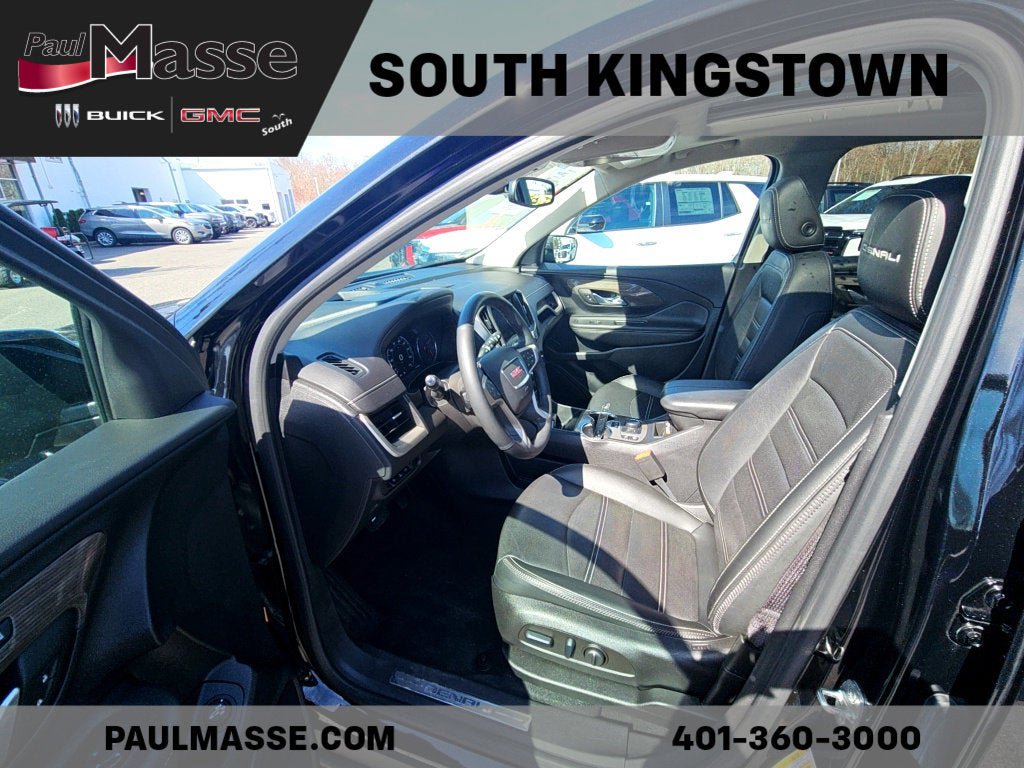 Used 2023 GMC Terrain Denali w/ Black Diamond Edition AWD/4WD image 15