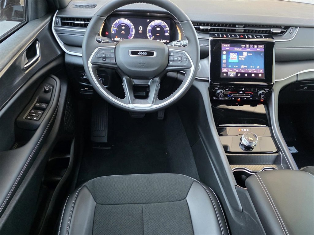 New 2025 Jeep Grand Cherokee L Altitude image 11