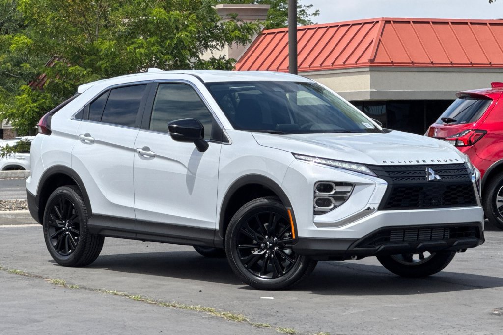 New 2026 Mitsubishi Eclipse Cross LE AWD/4WD image 2