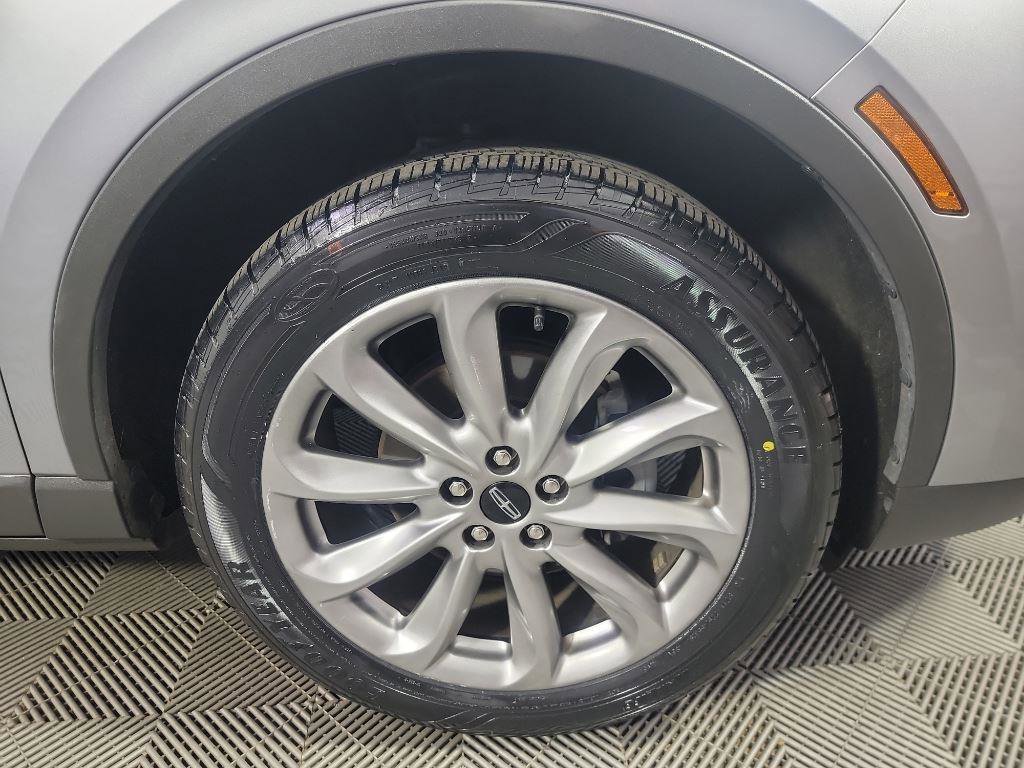 Used 2021 Lincoln Corsair AWD w/ Premium Package image 3