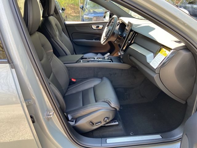 New 2026 Volvo XC60 T8 Ultra w/ Protection Package Premier AWD/4WD image 17