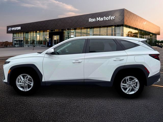Used 2026 Hyundai Tucson SE image 3