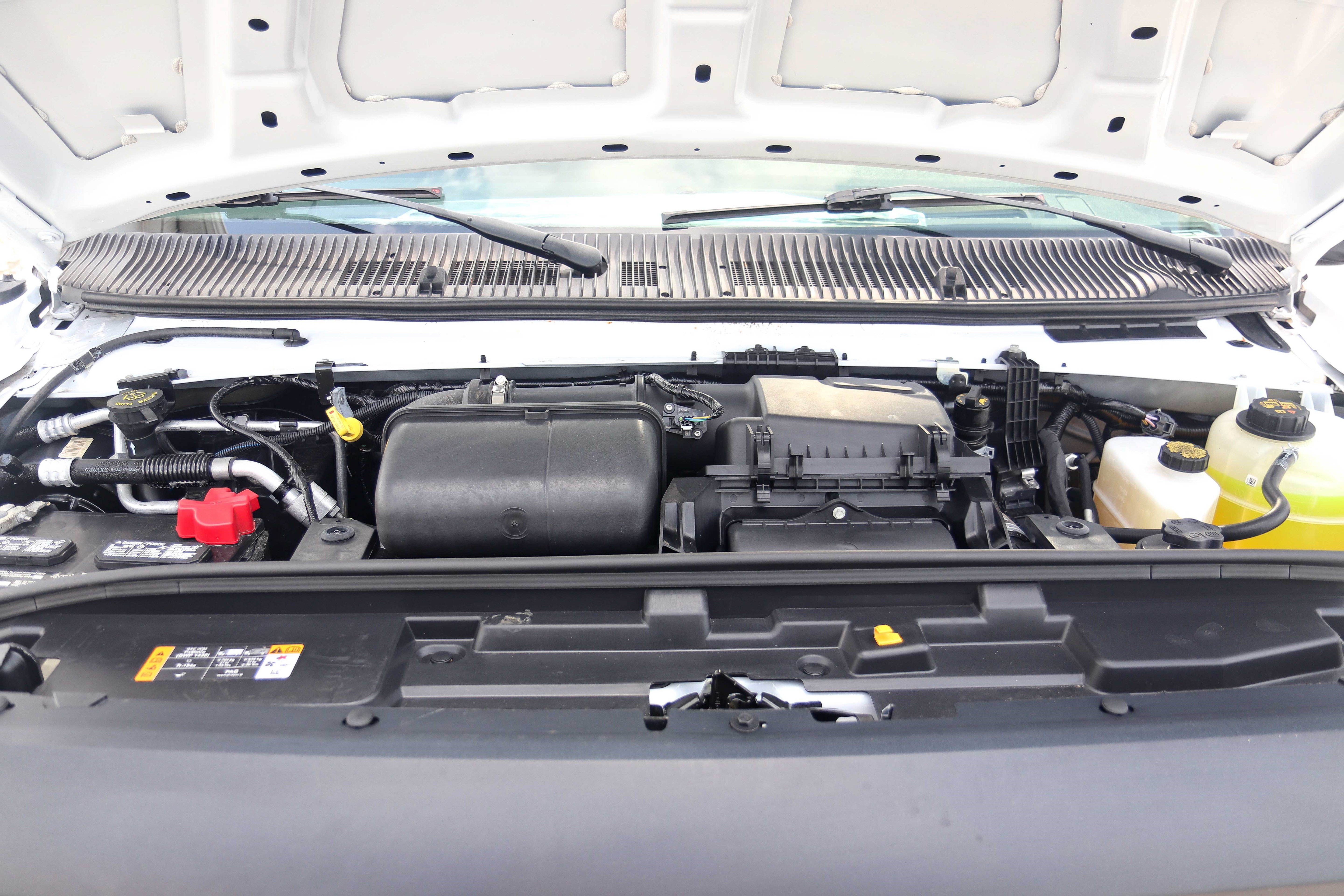 Used 2024 Ford E-450 and Econoline 450 Super Duty w/ Driver's Safety Package RWD image 26