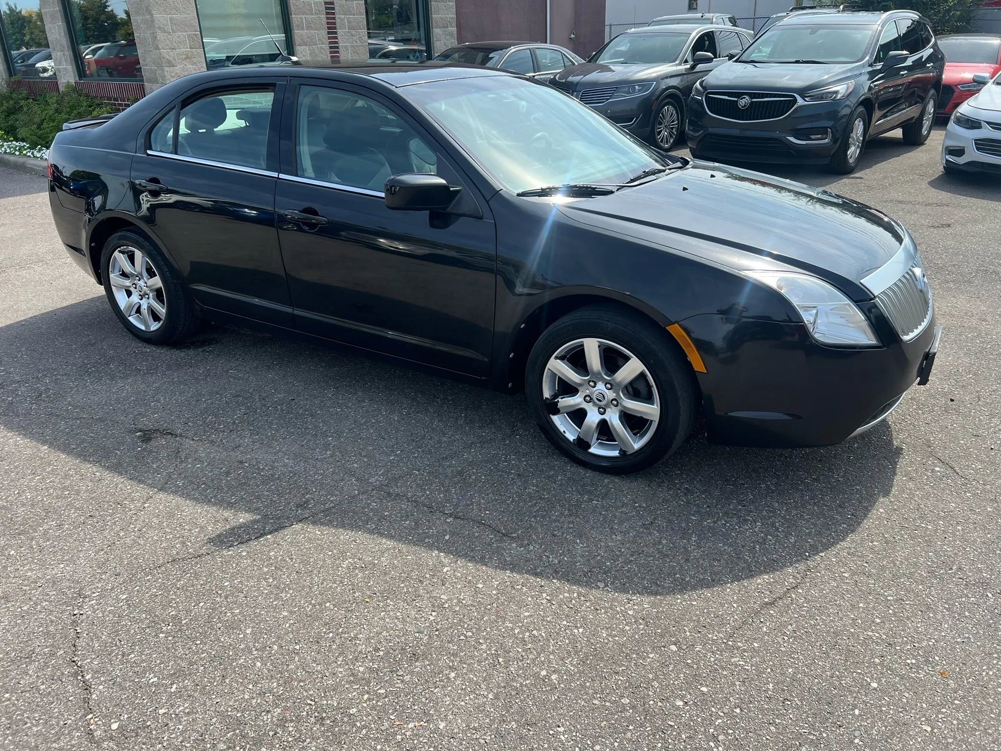 Used 2011 Mercury Milan Premier image 7