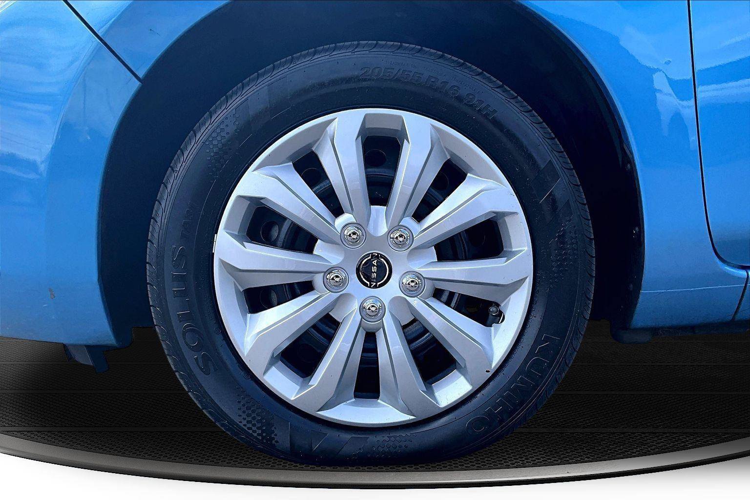 Used 2013 Nissan Leaf S w/ Charger Pkg FWD image 30