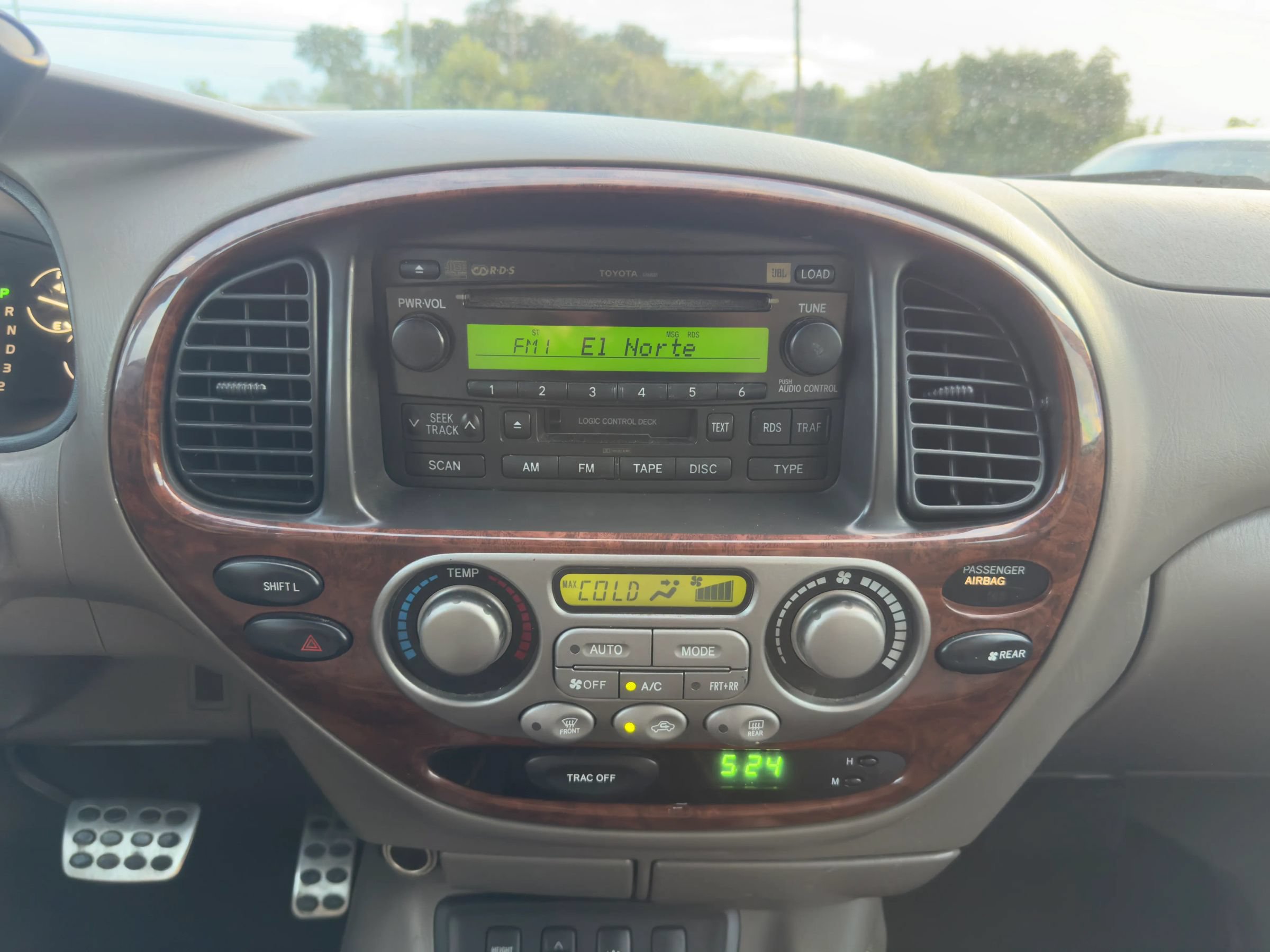 Used 2007 Toyota Sequoia Limited w/ Luxury Pkg RWD image 17