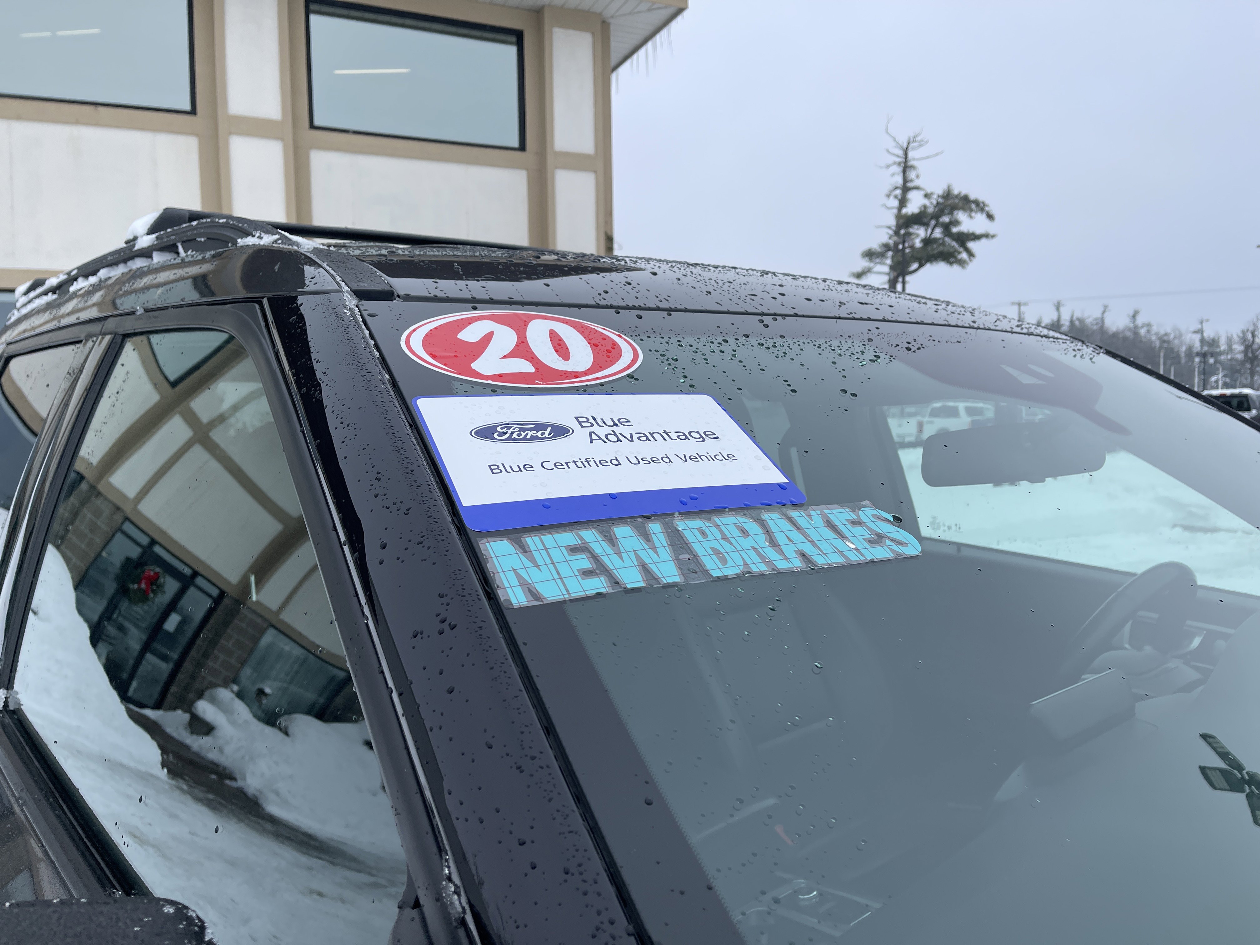 Certified 2020 Ford Explorer XLT w/ Equipment Group 202A image 27