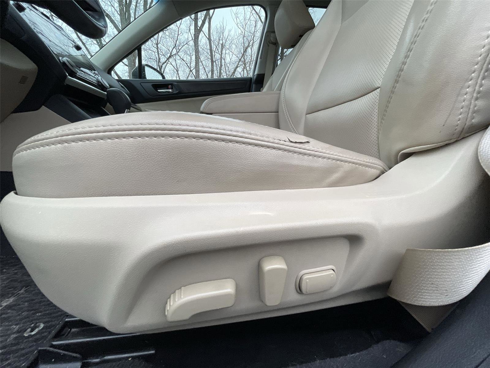 Used 2019 Subaru Outback 2.5i Limited image 13