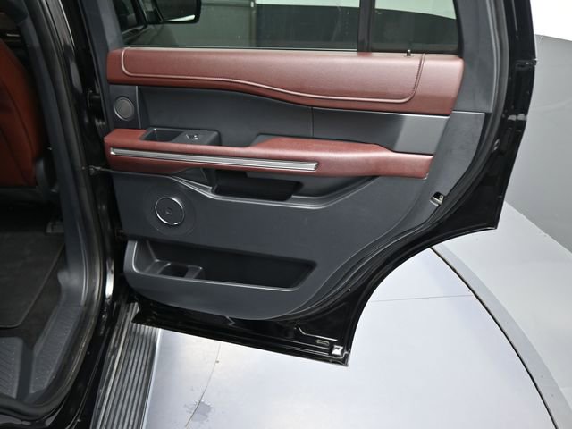 Used 2022 Ford Expedition Limited AWD/4WD image 37